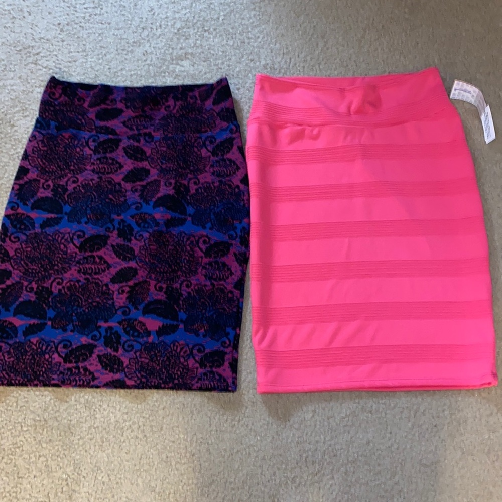 Set of two LuLaRoe Cassie skirts
